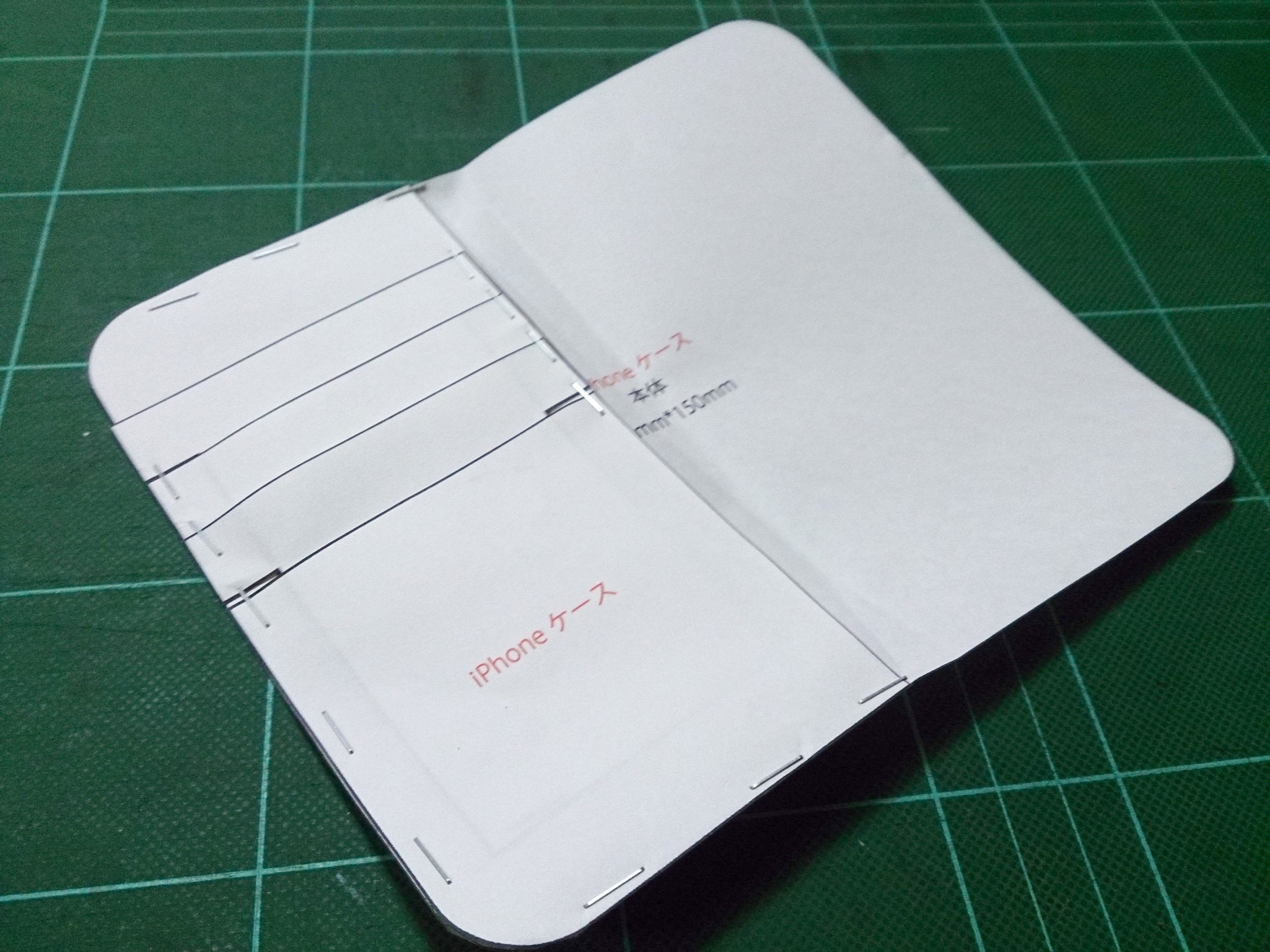 手帳型スマホケース Iphoneケース の型紙作成と材料の切り出し ゼロ