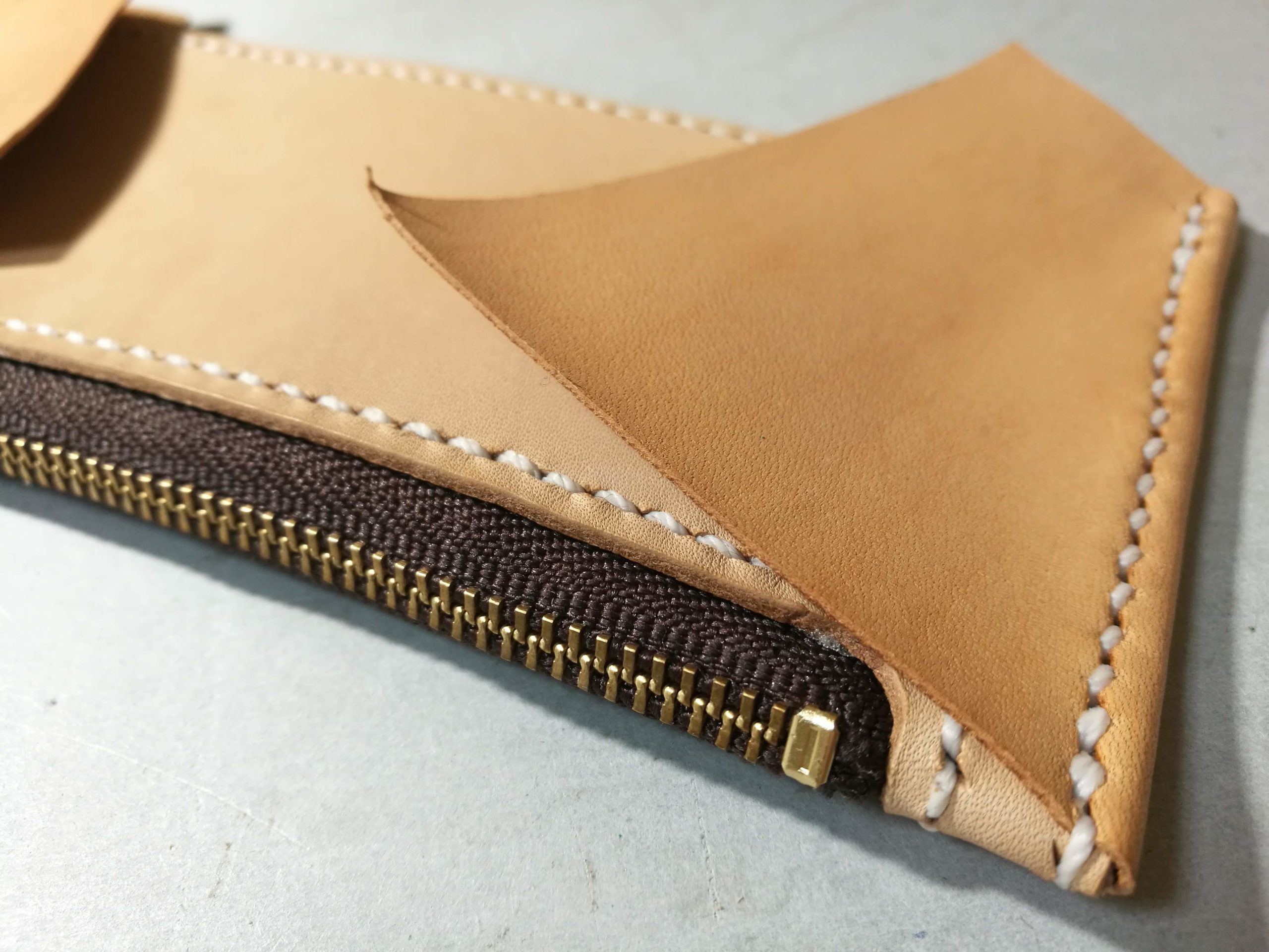 レザークラフトでラウンドファスナー型長財布を作る 2 4 内装の作成