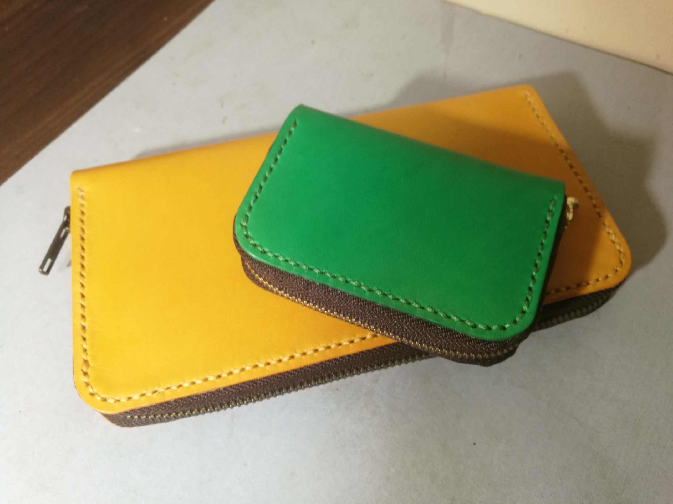 レザークラフトでラウンドファスナー型長財布を作る 3 4 外装の作成